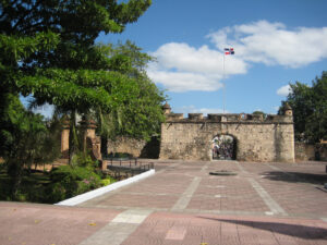 Puerta del Conde, Santo Domingo