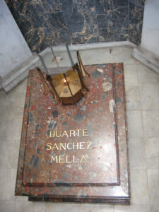 Altar de la Patria, Santo Domingo