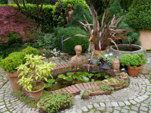 Privater Terrassengarten im Garten Ulbrich
