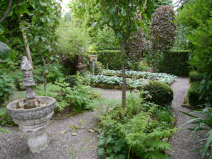 Im Klostergarten im Garten Ulbrich