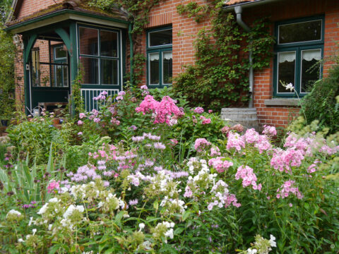 Eingang zum Wohnhaus der Alten Gärtnerei von Hanna Meyer