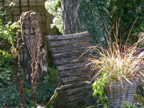 Pennisetum 'Fireworks' im Herbstkleid in Wurzerlsgarten